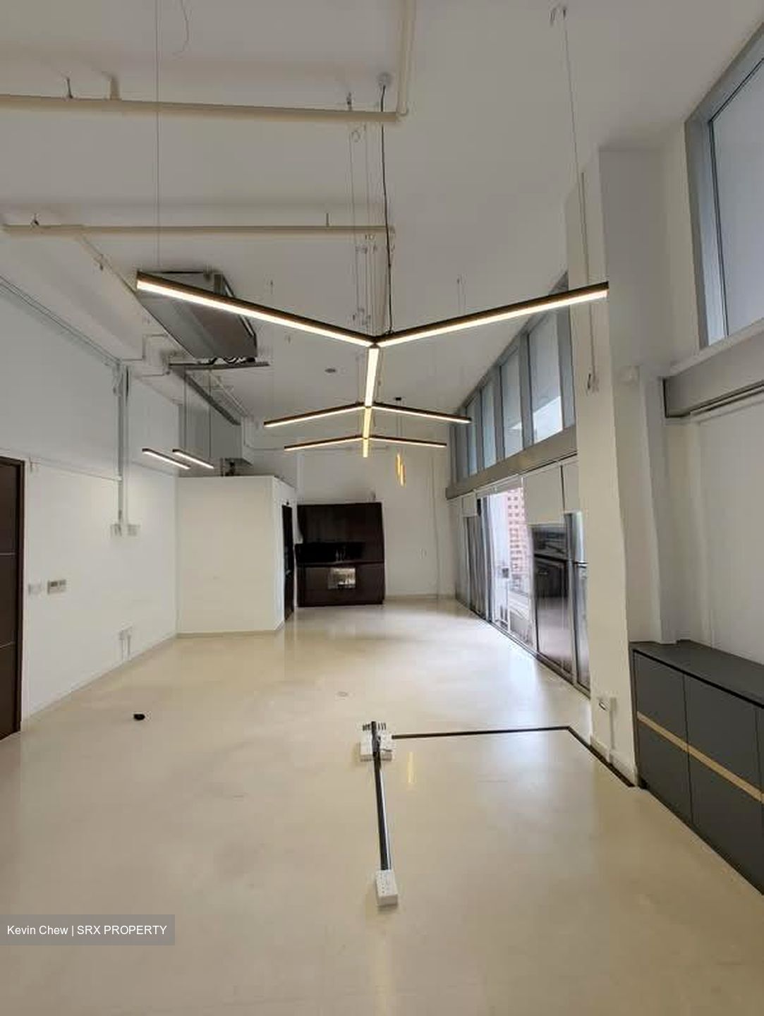 Eon Shenton (D2), Office #572070061